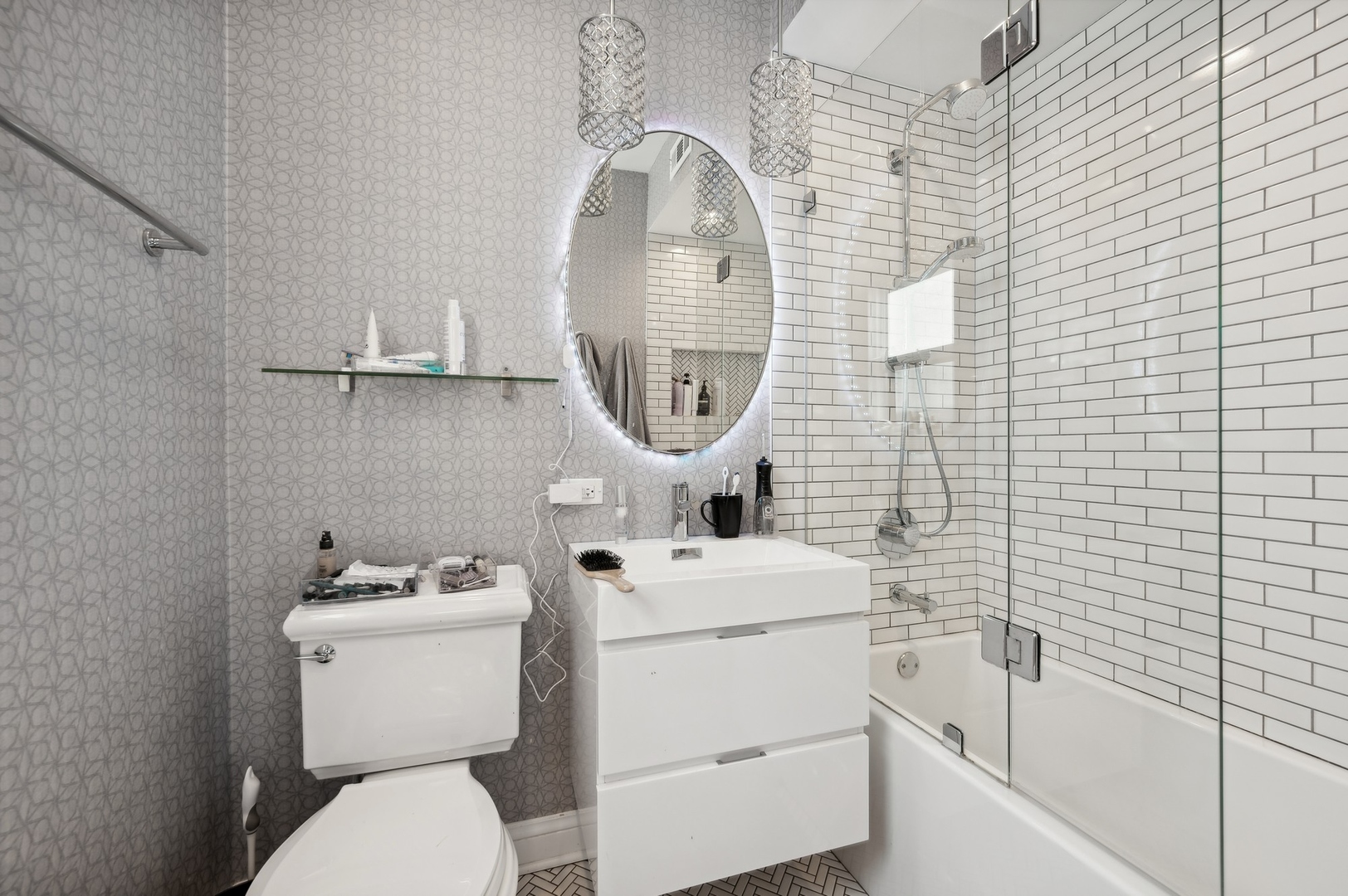 444 W BELMONT Avenue Unit: 6A