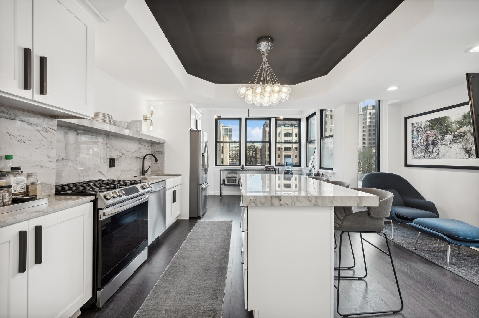 444 W BELMONT Avenue Unit: 6A