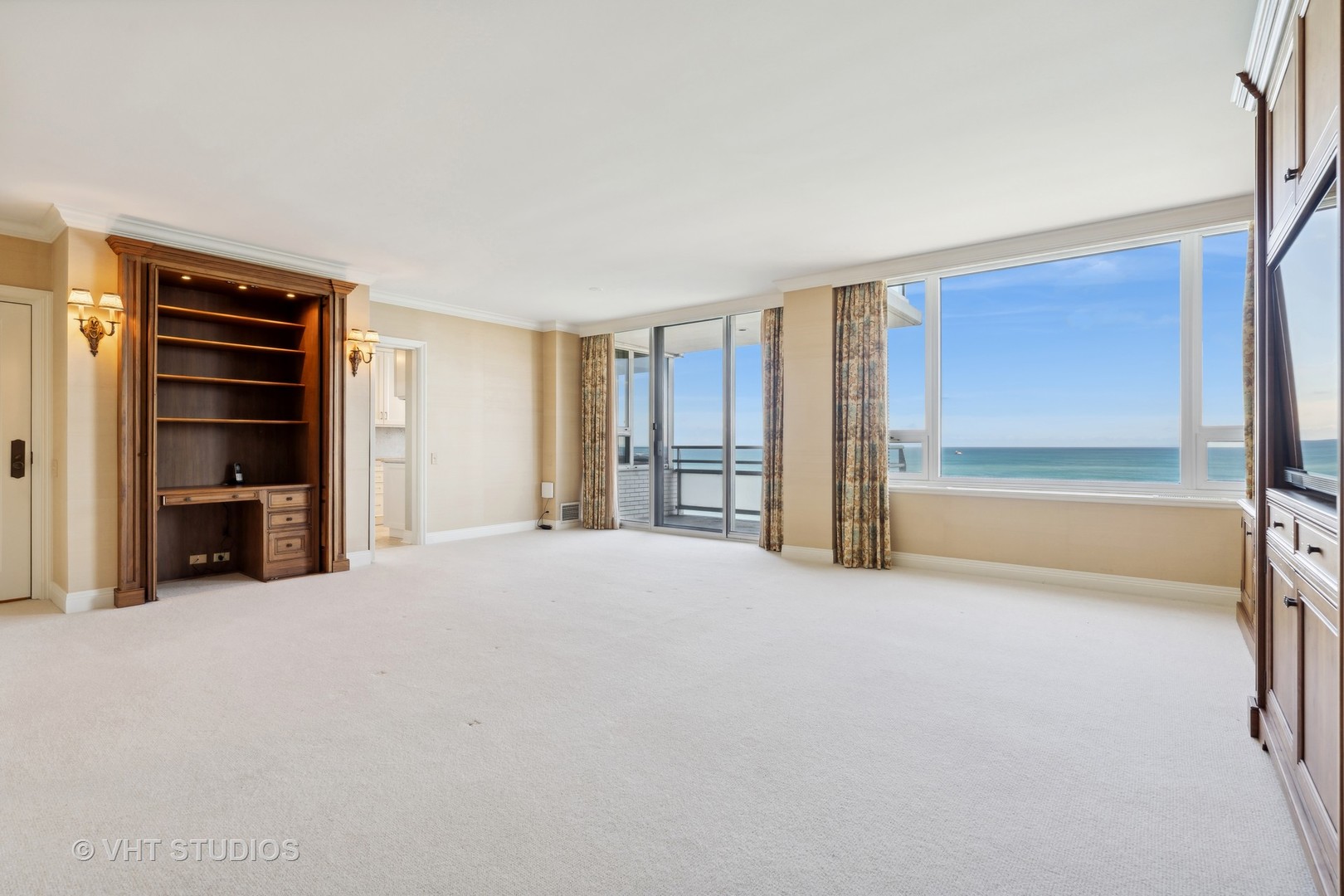 1300 N Lake Shore Drive Unit: 22CD