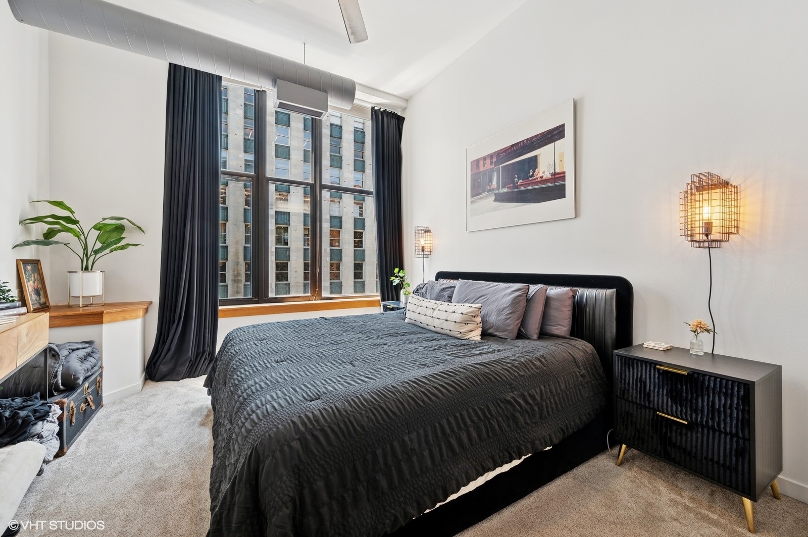 333 W HUBBARD Street Unit: 708