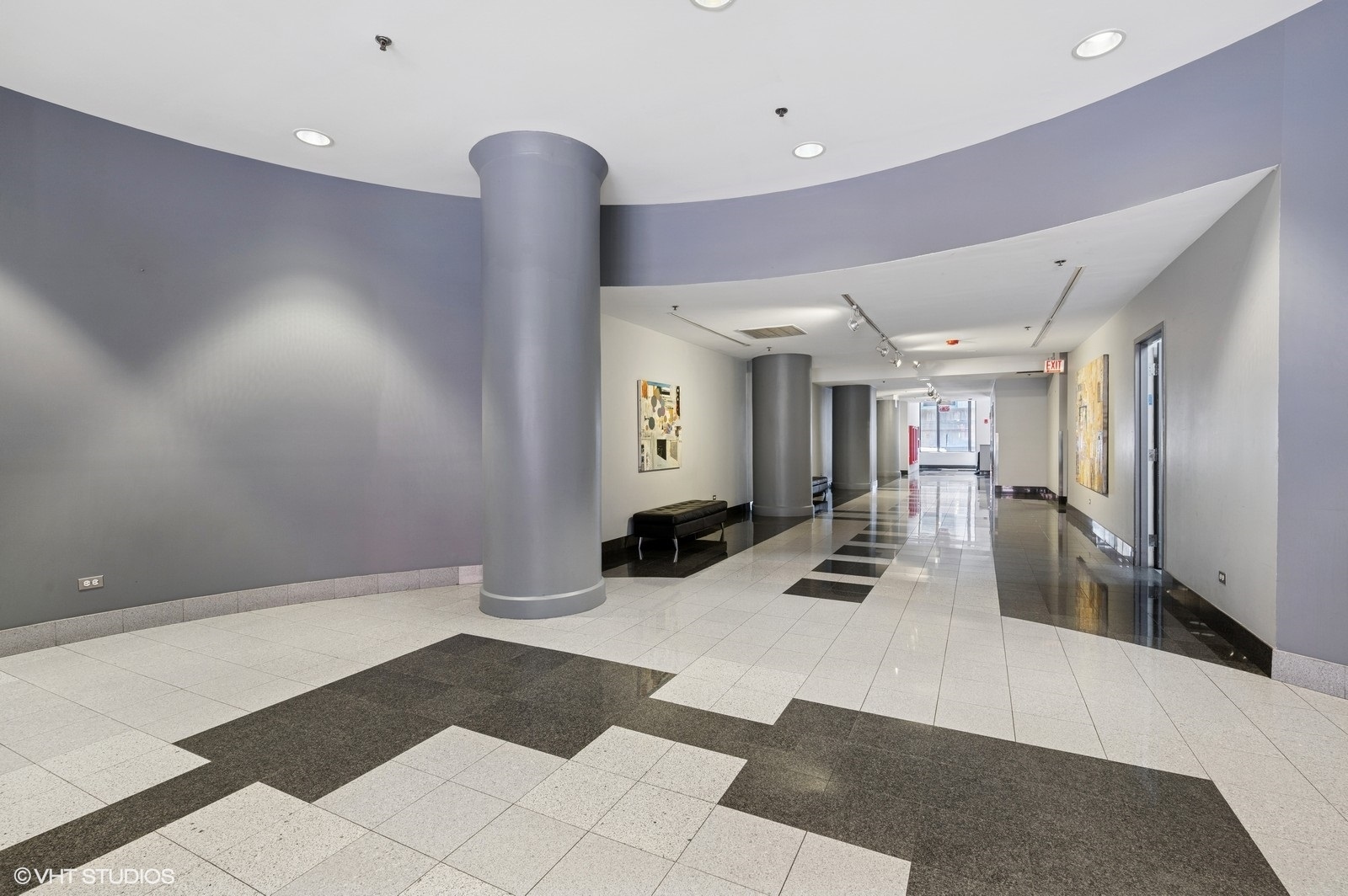 333 W HUBBARD Street Unit: 708