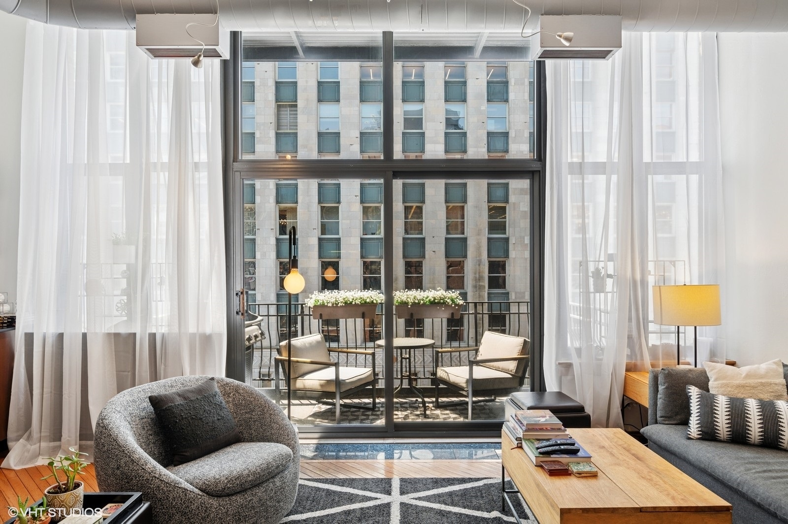 333 W HUBBARD Street Unit: 708