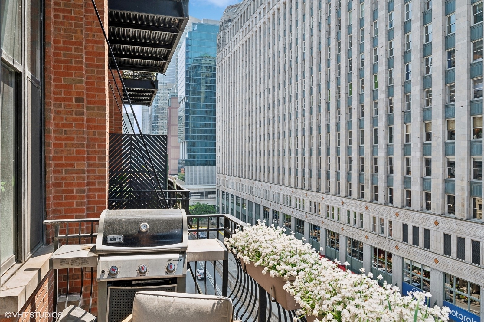 333 W HUBBARD Street Unit: 708
