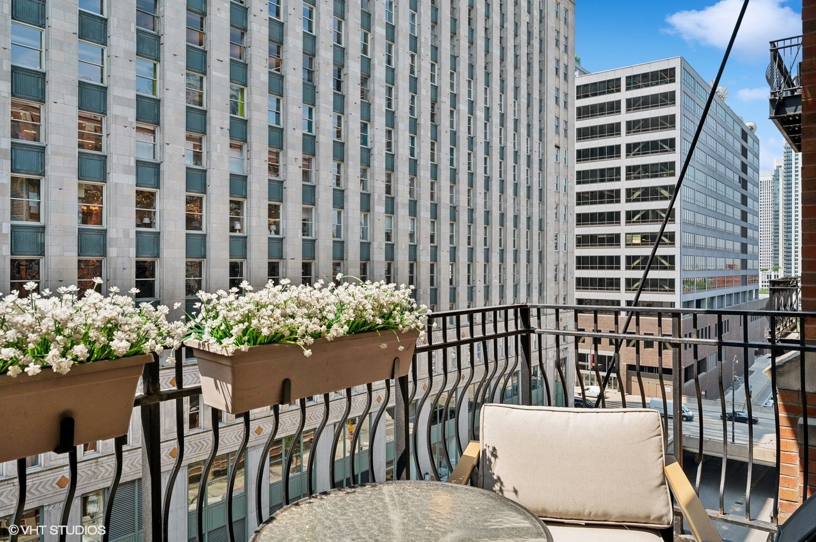 333 W HUBBARD Street Unit: 708