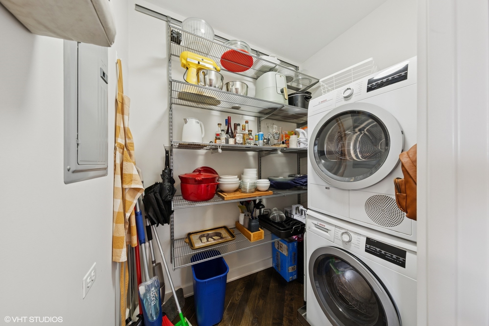 100 E Bellevue Place Unit: 24E
