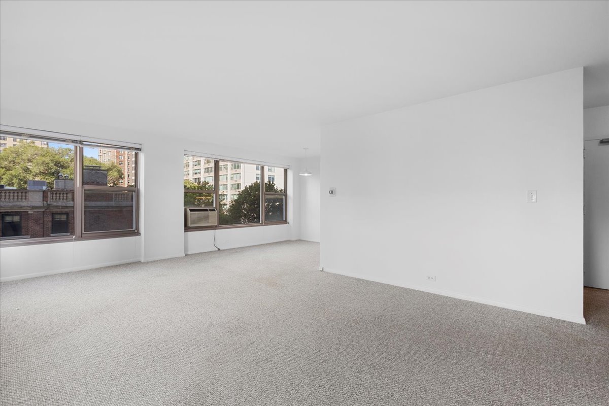 2970 N Lake Shore Drive Unit: 6F