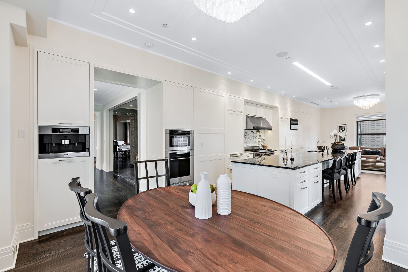 159 E Walton Place Unit: PH