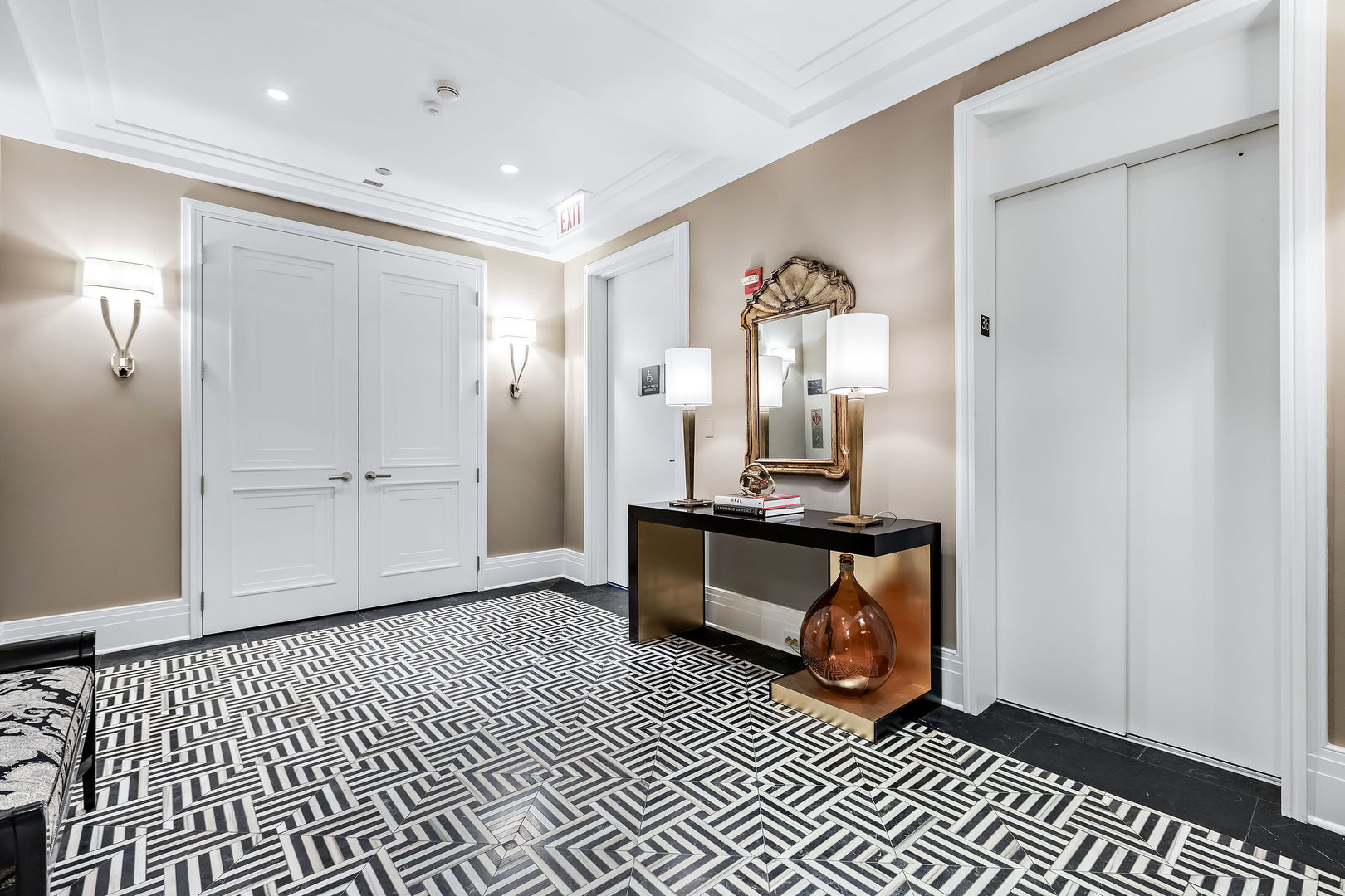 159 E Walton Place Unit: PH