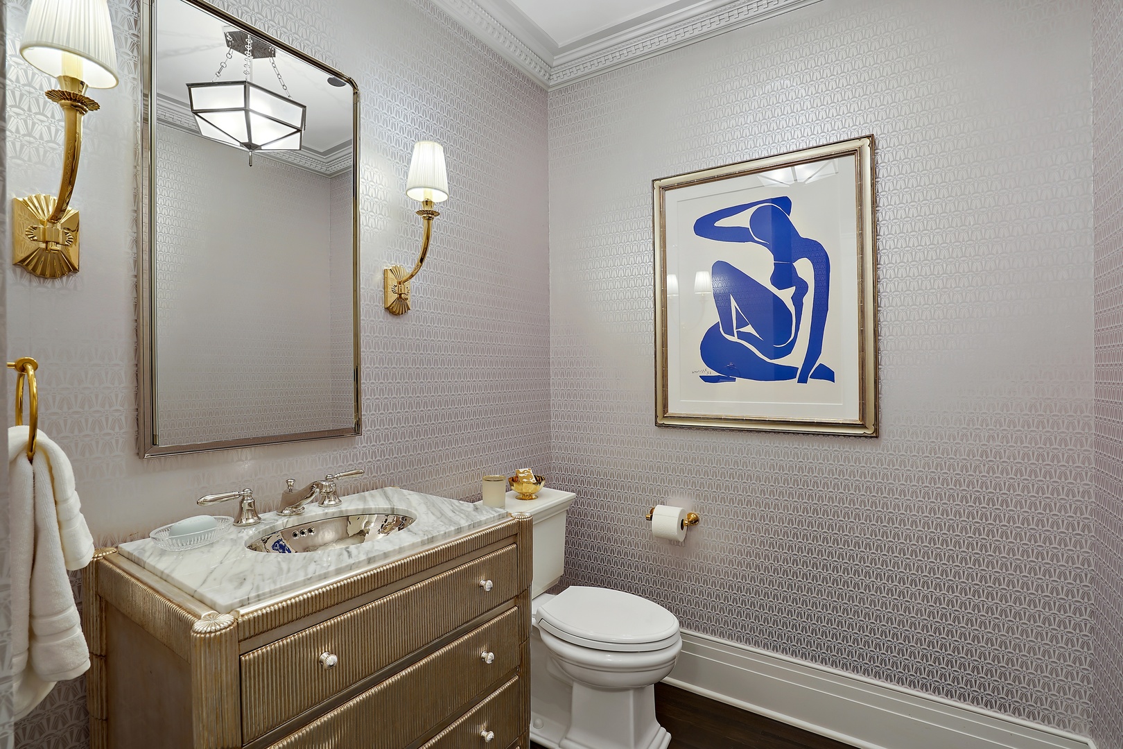 159 E Walton Place Unit: 14A