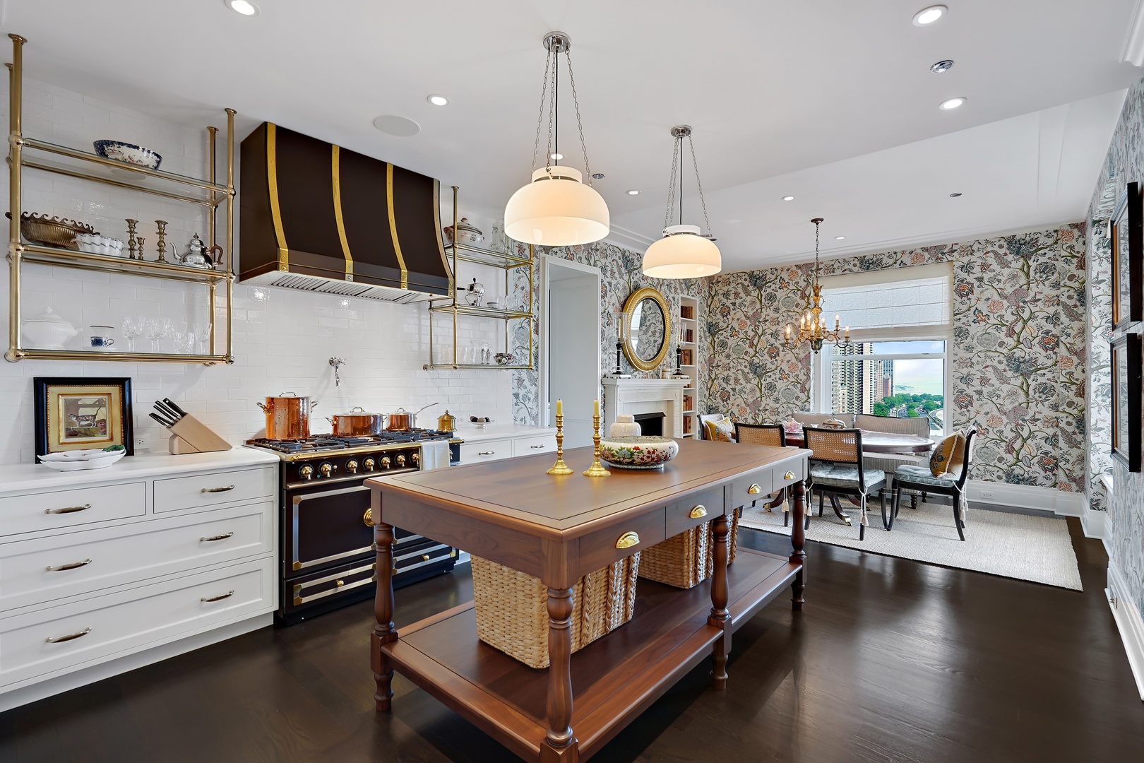 159 E Walton Place Unit: 14A