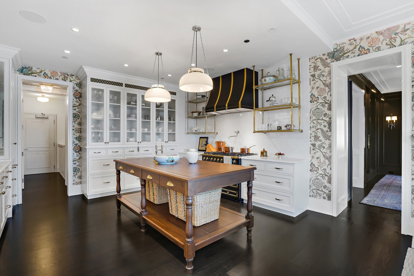 159 E Walton Place Unit: 14A