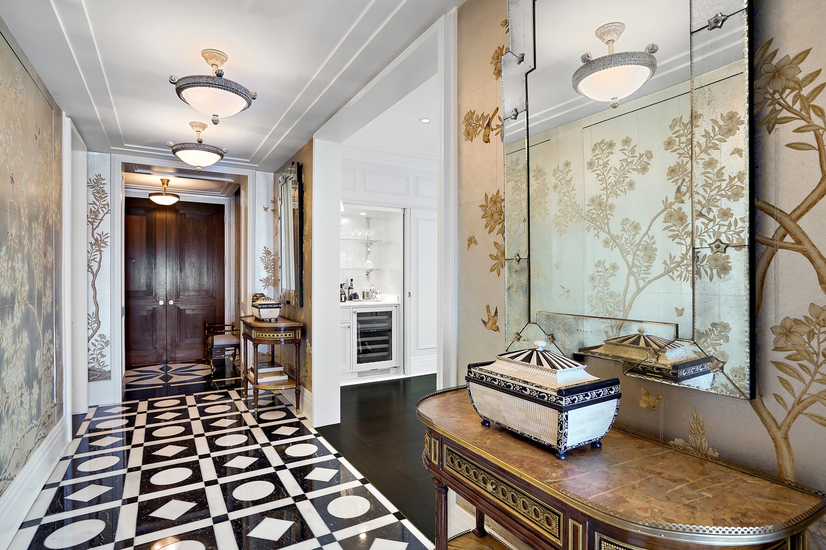 159 E Walton Place Unit: 14A