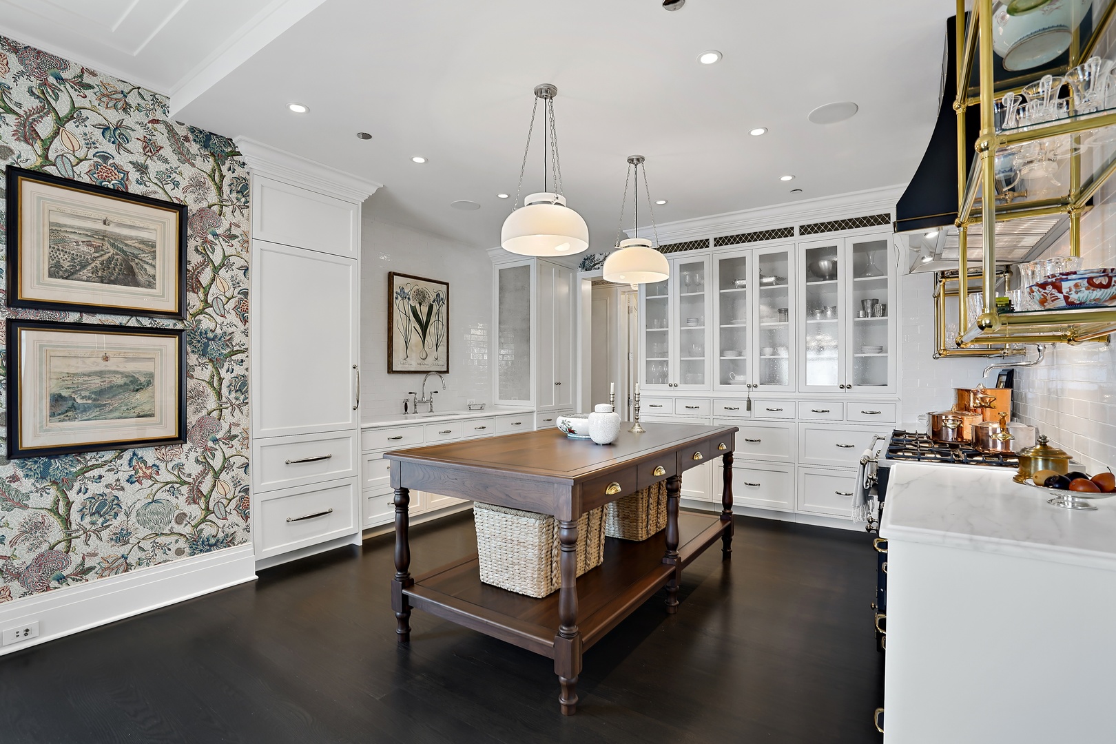 159 E Walton Place Unit: 14A