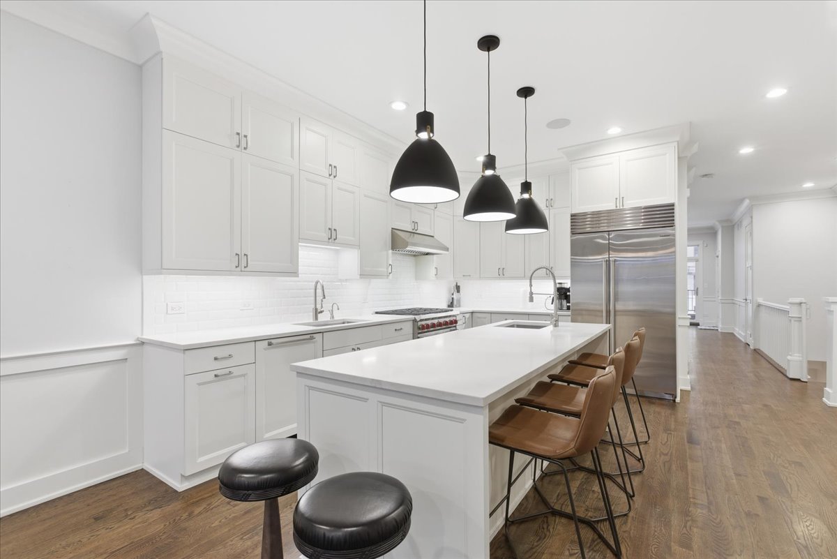 850 W Lill Avenue Unit: 1