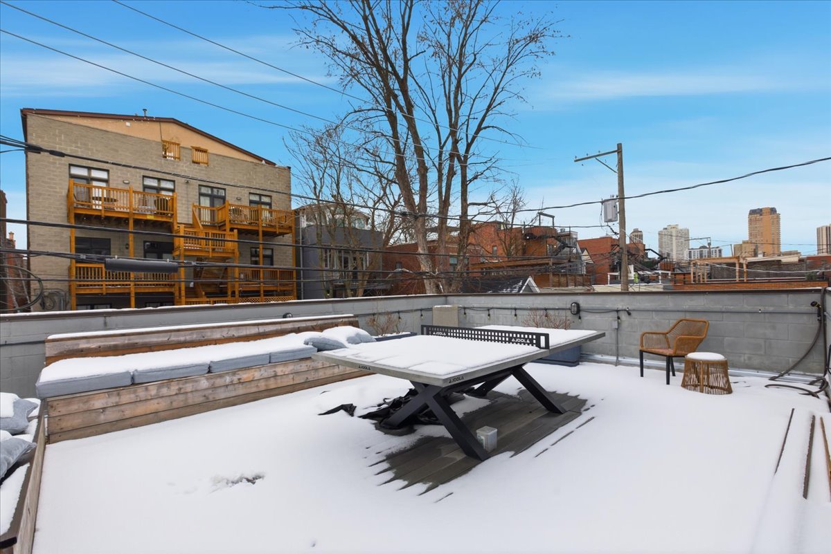 850 W Lill Avenue Unit: 1