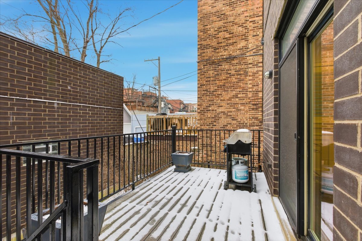 850 W Lill Avenue Unit: 1