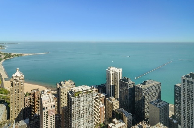 180 E PEARSON Street Unit: 4902