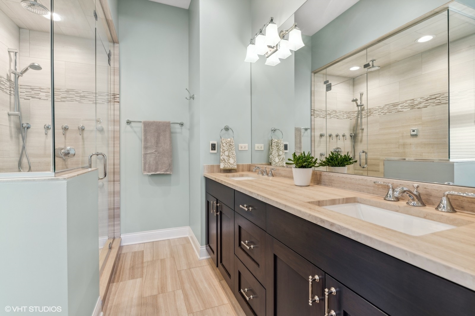 1165 W Eddy Street Unit: 2W