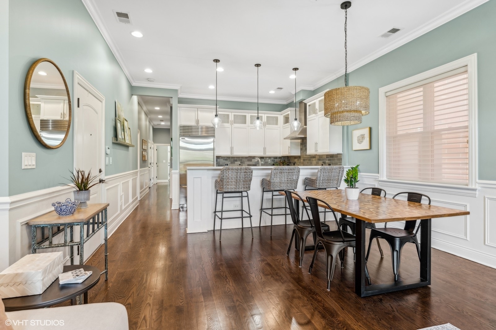 1165 W Eddy Street Unit: 2W