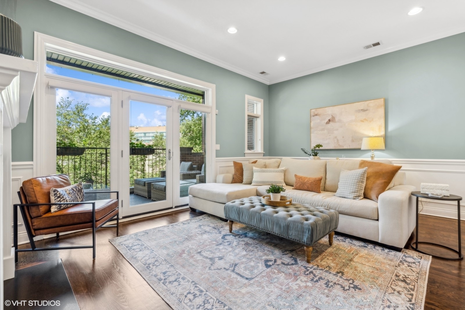 1165 W Eddy Street Unit: 2W
