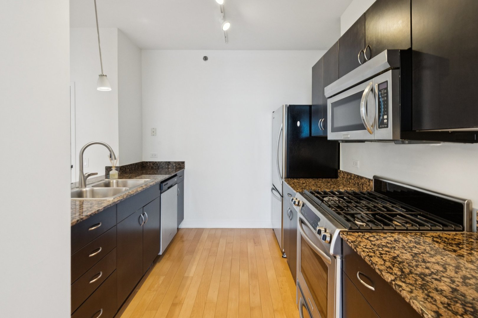 8 E Randolph Street Unit: 3102