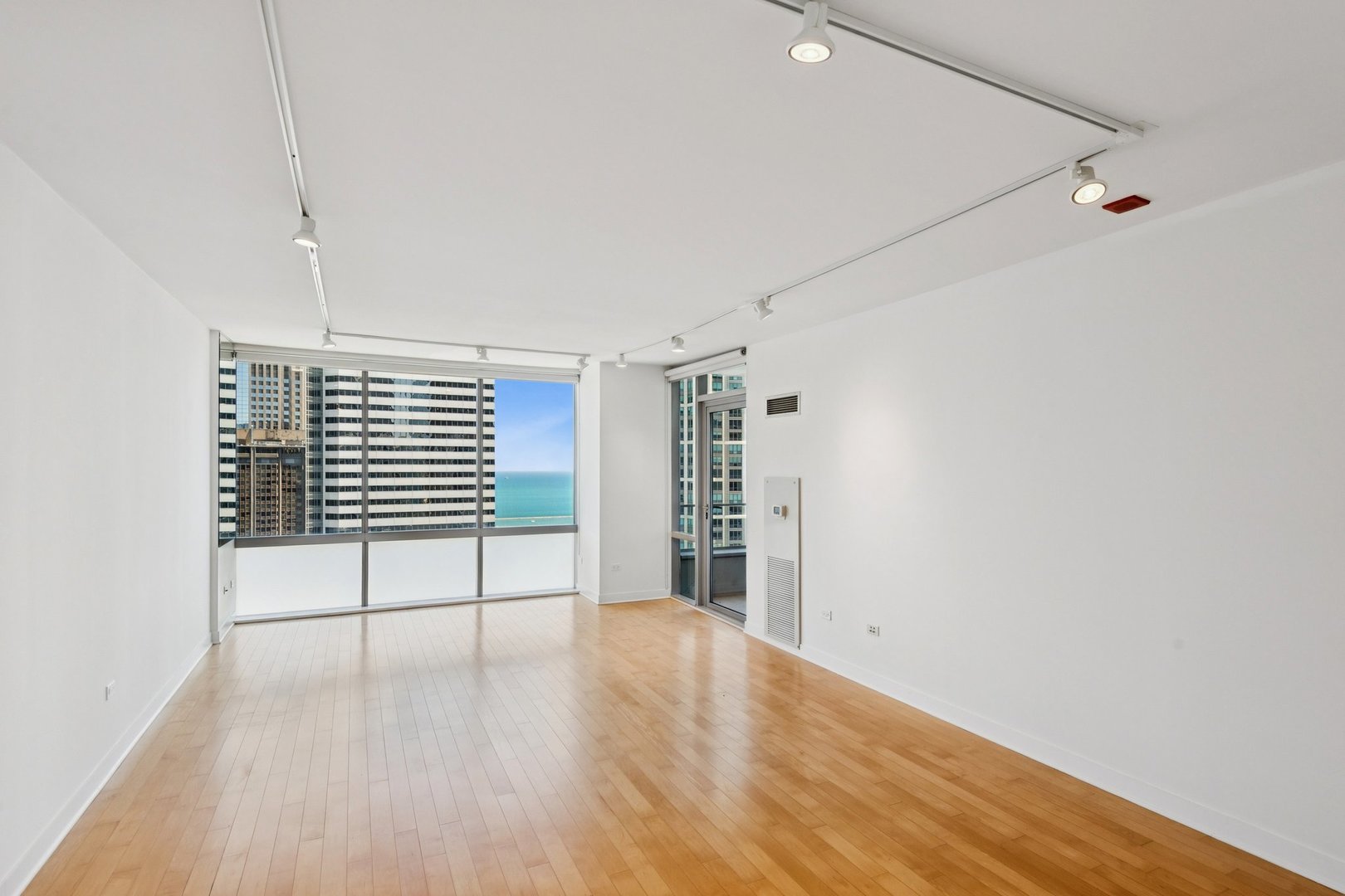 8 E Randolph Street Unit: 3102