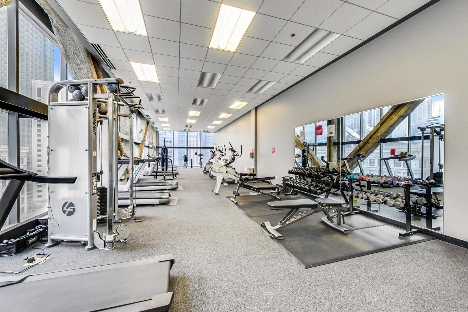 8 E Randolph Street Unit: 3102
