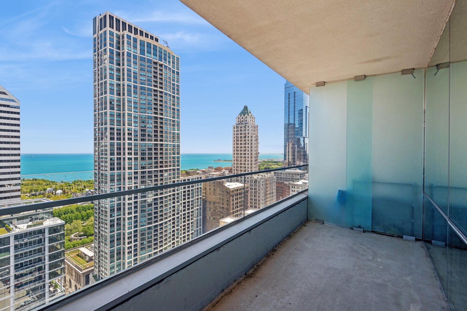 8 E Randolph Street Unit: 3102