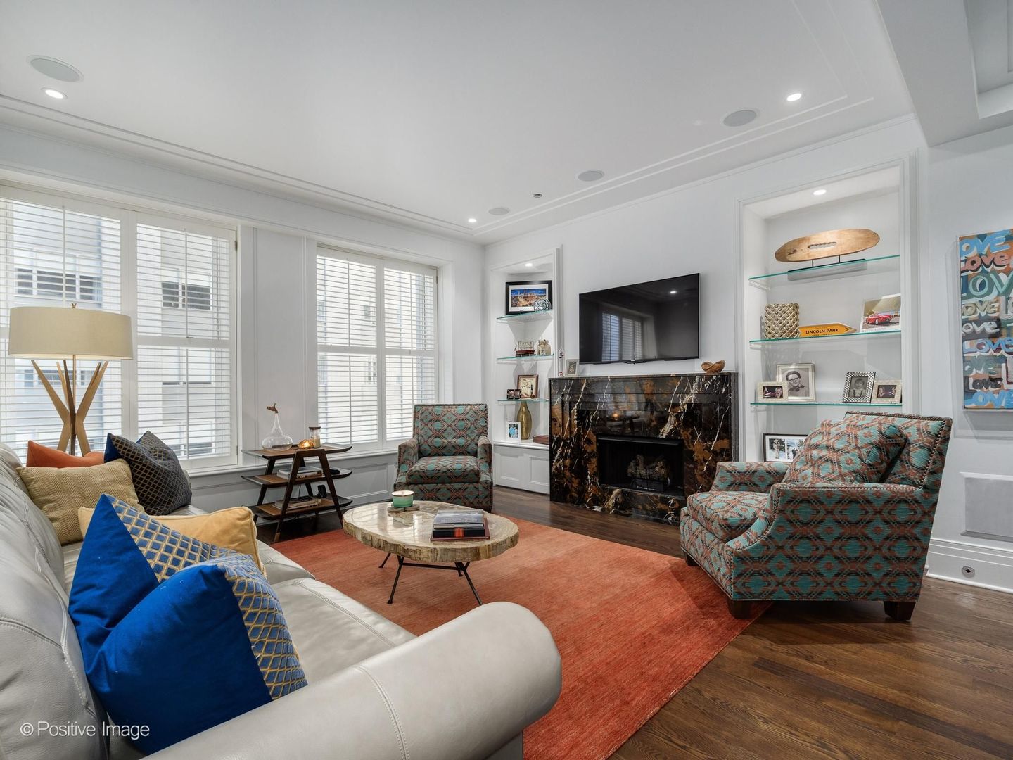 159 E Walton Place Unit: 7E