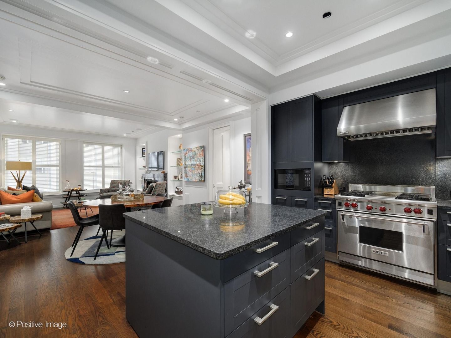 159 E Walton Place Unit: 7E