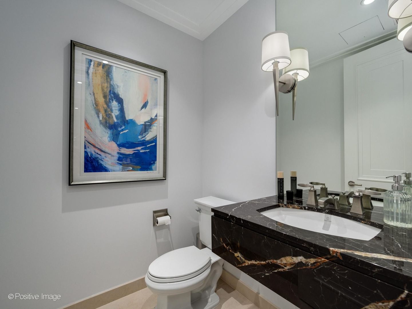 159 E Walton Place Unit: 7E
