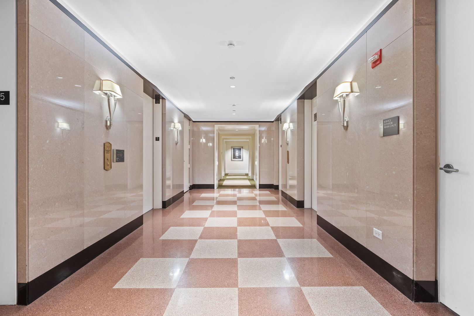 159 E WALTON Place Unit: 5C
