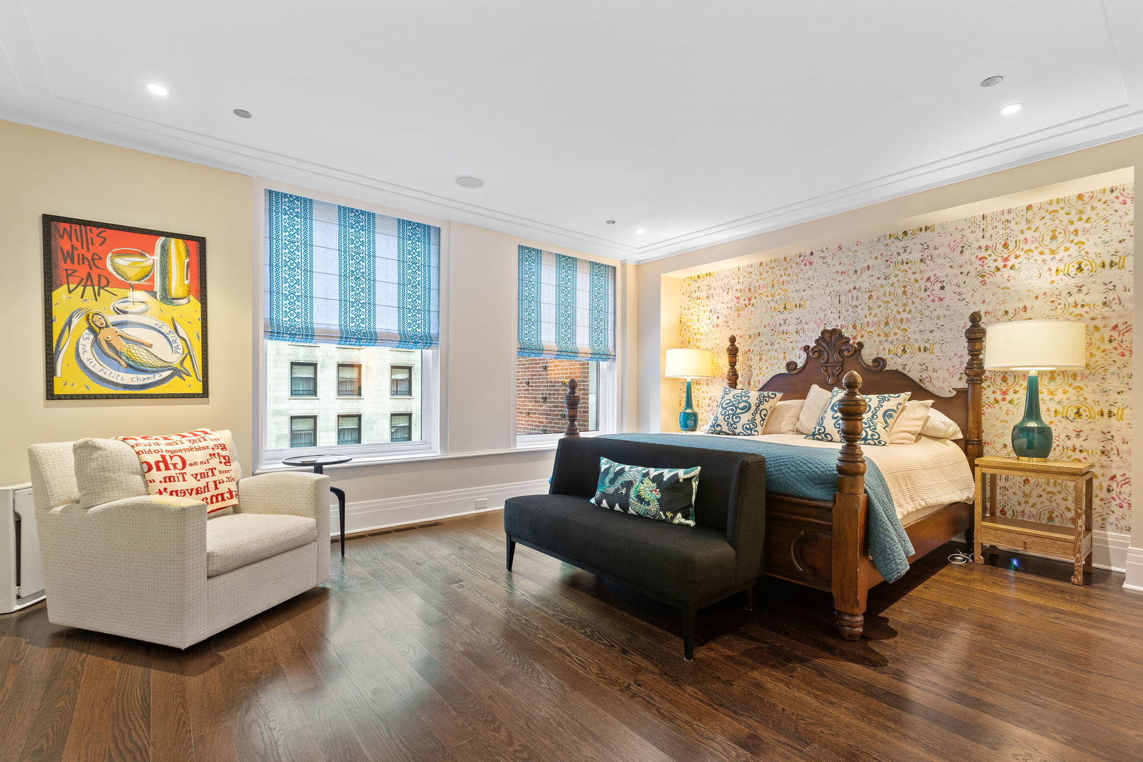 159 E WALTON Place Unit: 5C