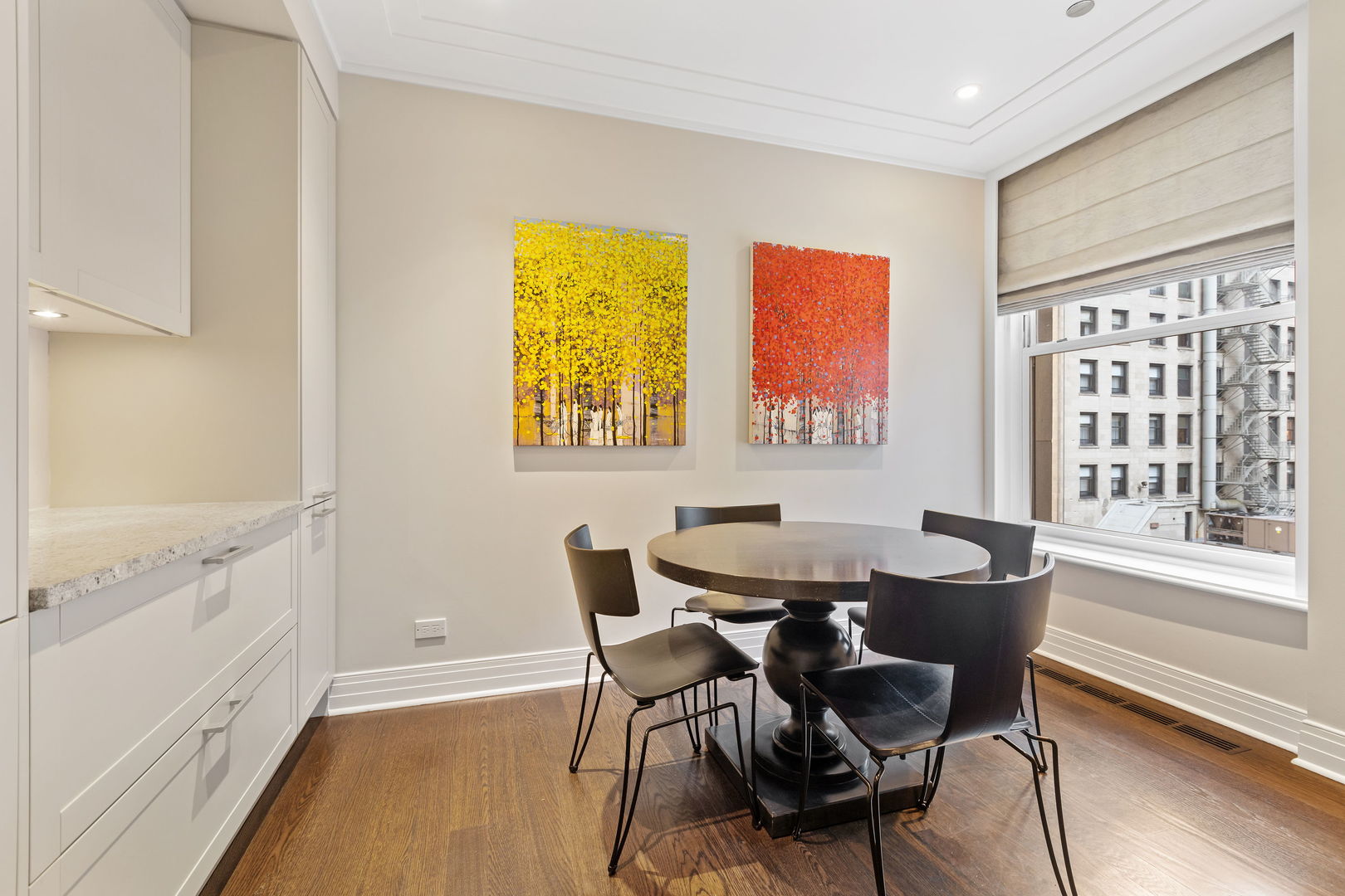 159 E WALTON Place Unit: 5C