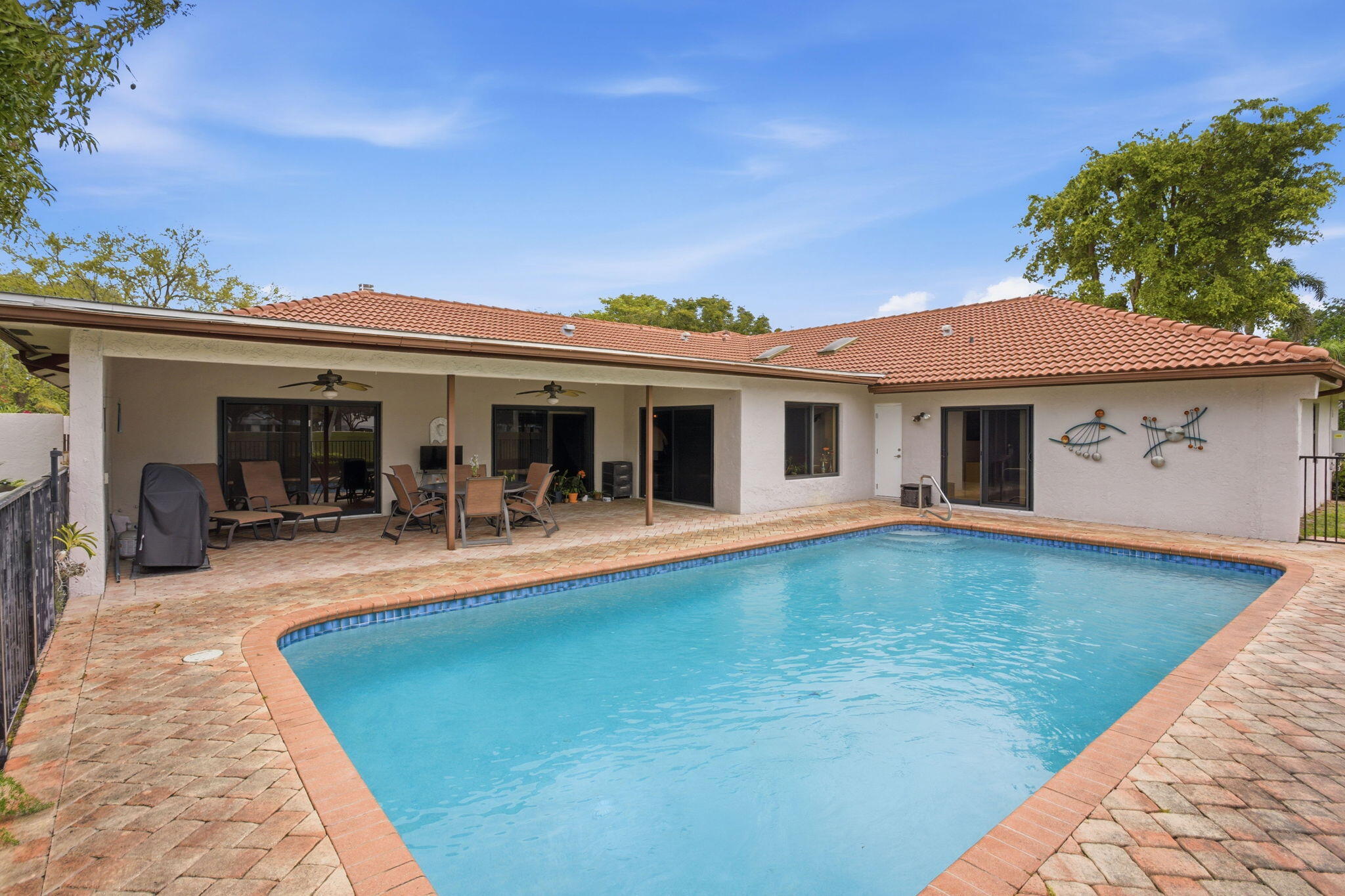 1960 NW 25th Street