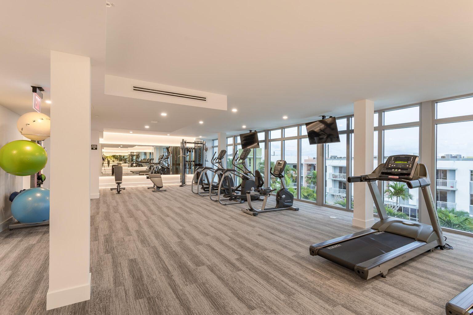 111 SE 1st Avenue 313