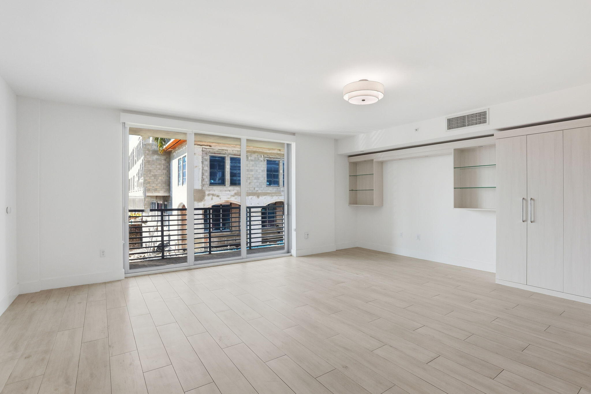 111 SE 1st Avenue 218