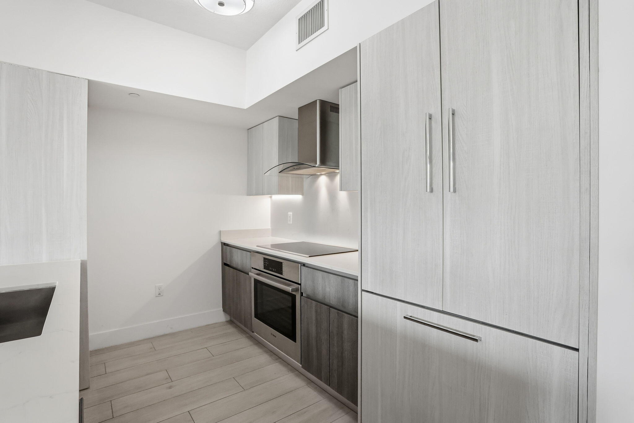 111 SE 1st Avenue 218