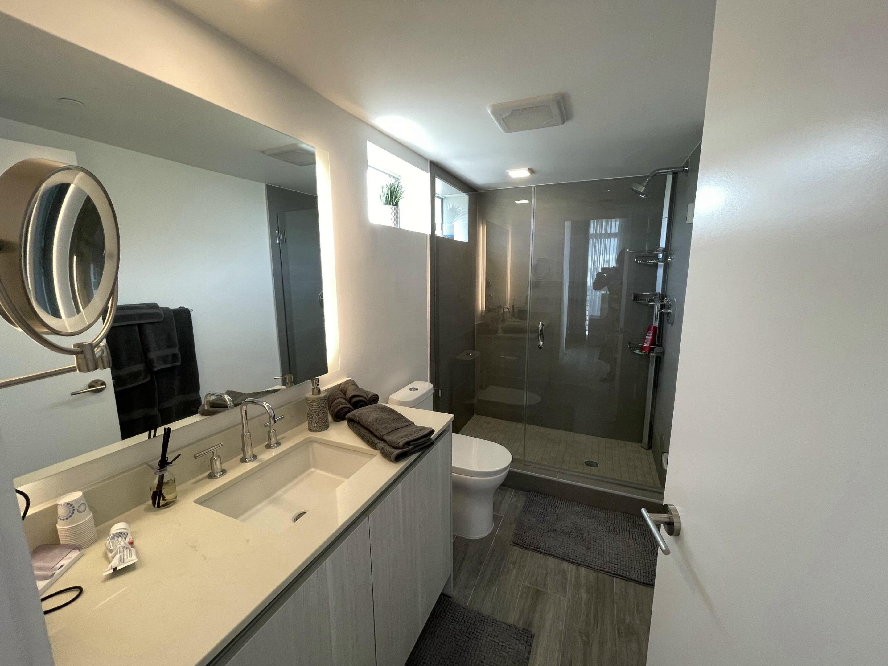 111 SE 1st Avenue 310