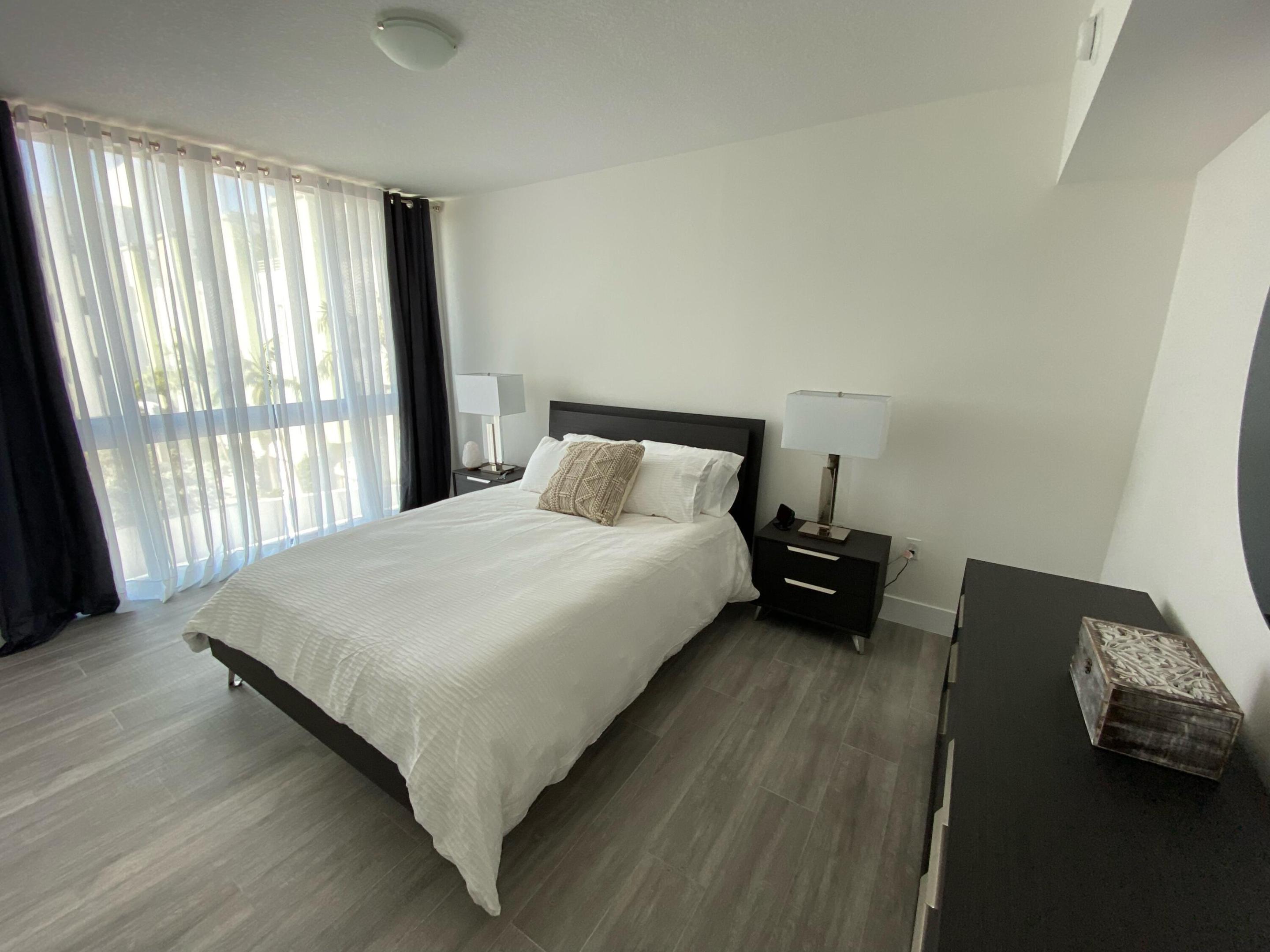 111 SE 1st Avenue 310