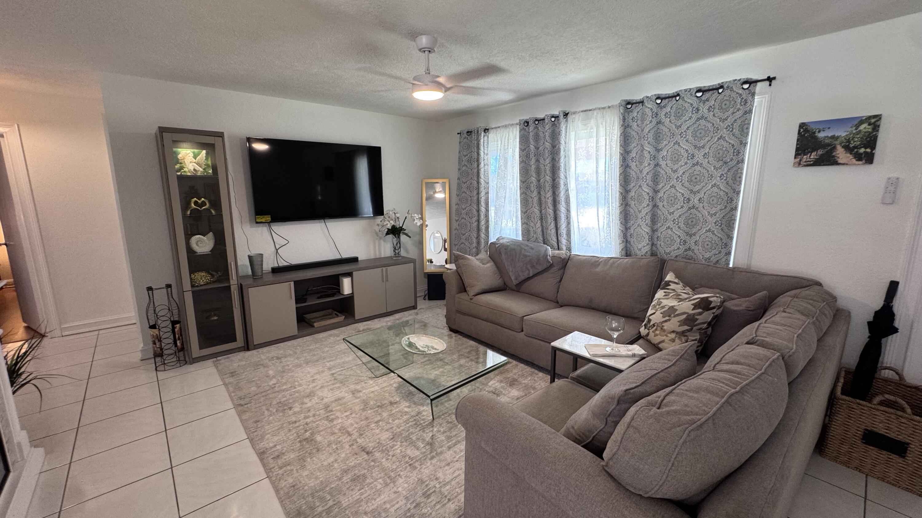13 SW 13th Street