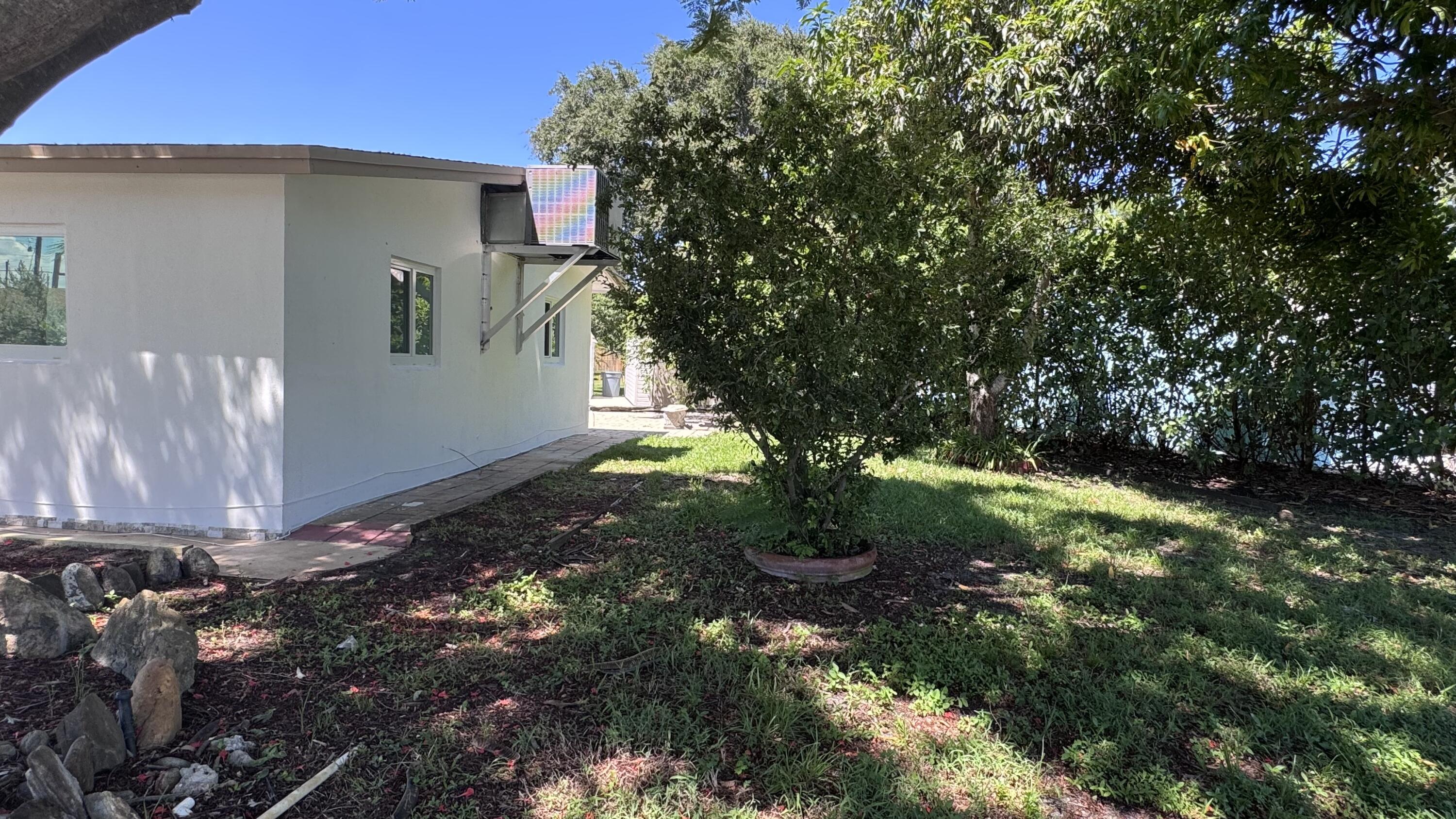 13 SW 13th Street