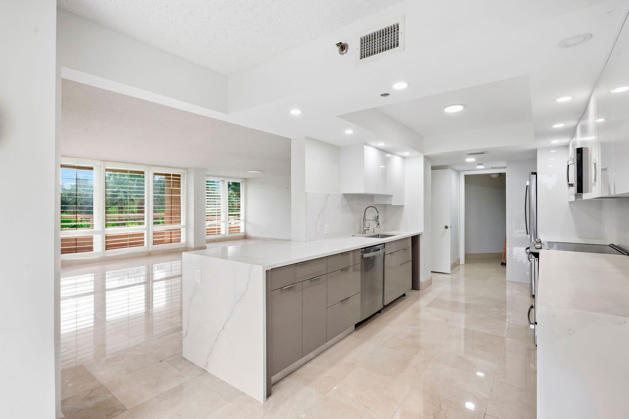 4101 N Ocean Boulevard 109