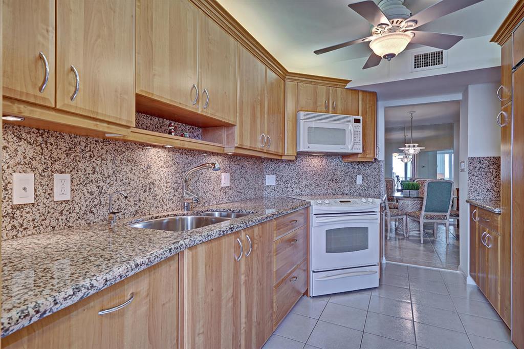 500 S Ocean Boulevard 2009