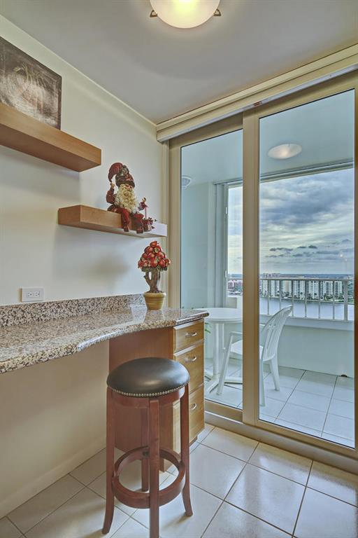 500 S Ocean Boulevard 2009