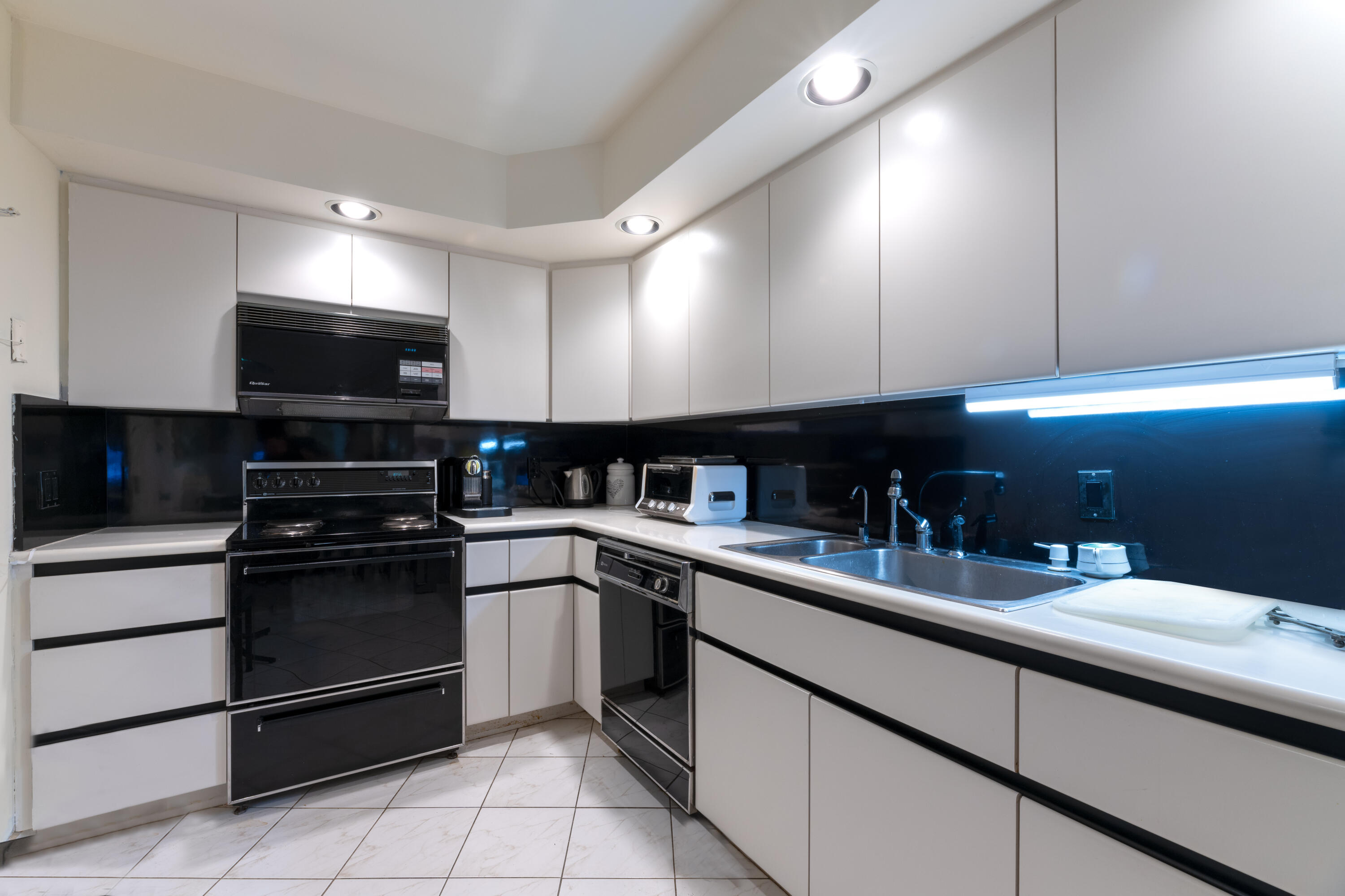 2295 S Ocean Boulevard 314