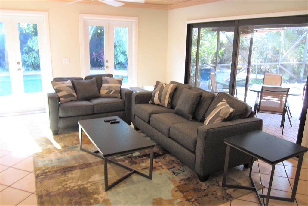 1250 SW 4th Street