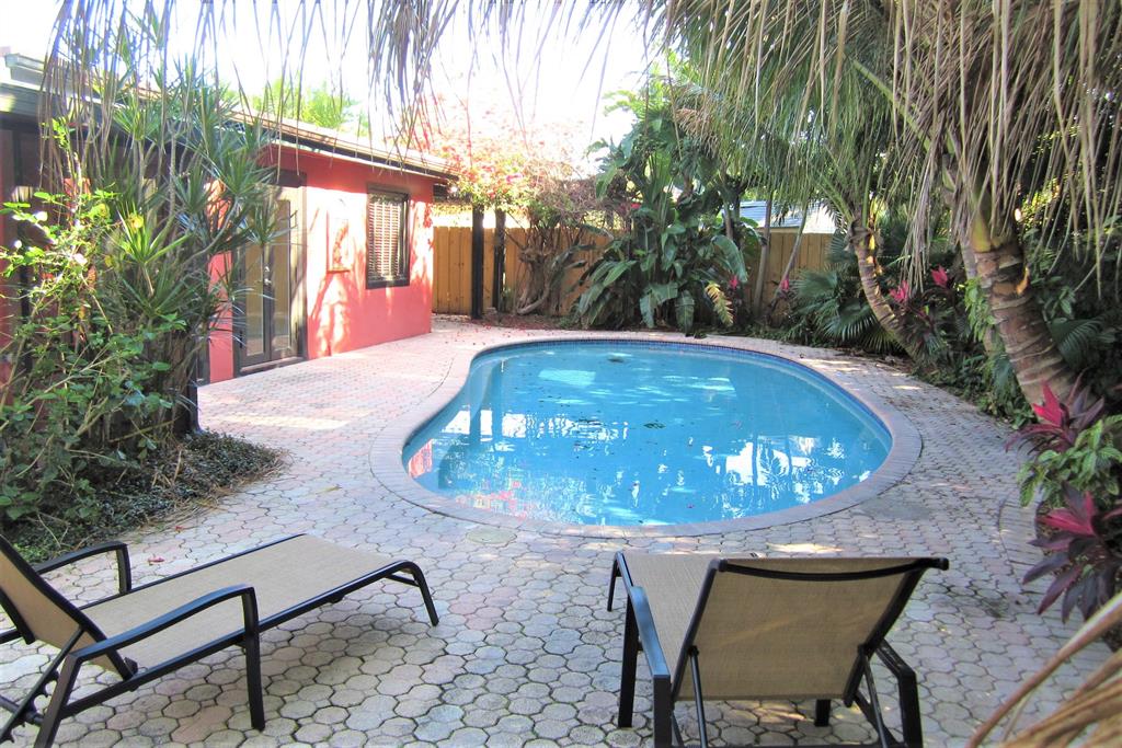 1250 SW 4th Street