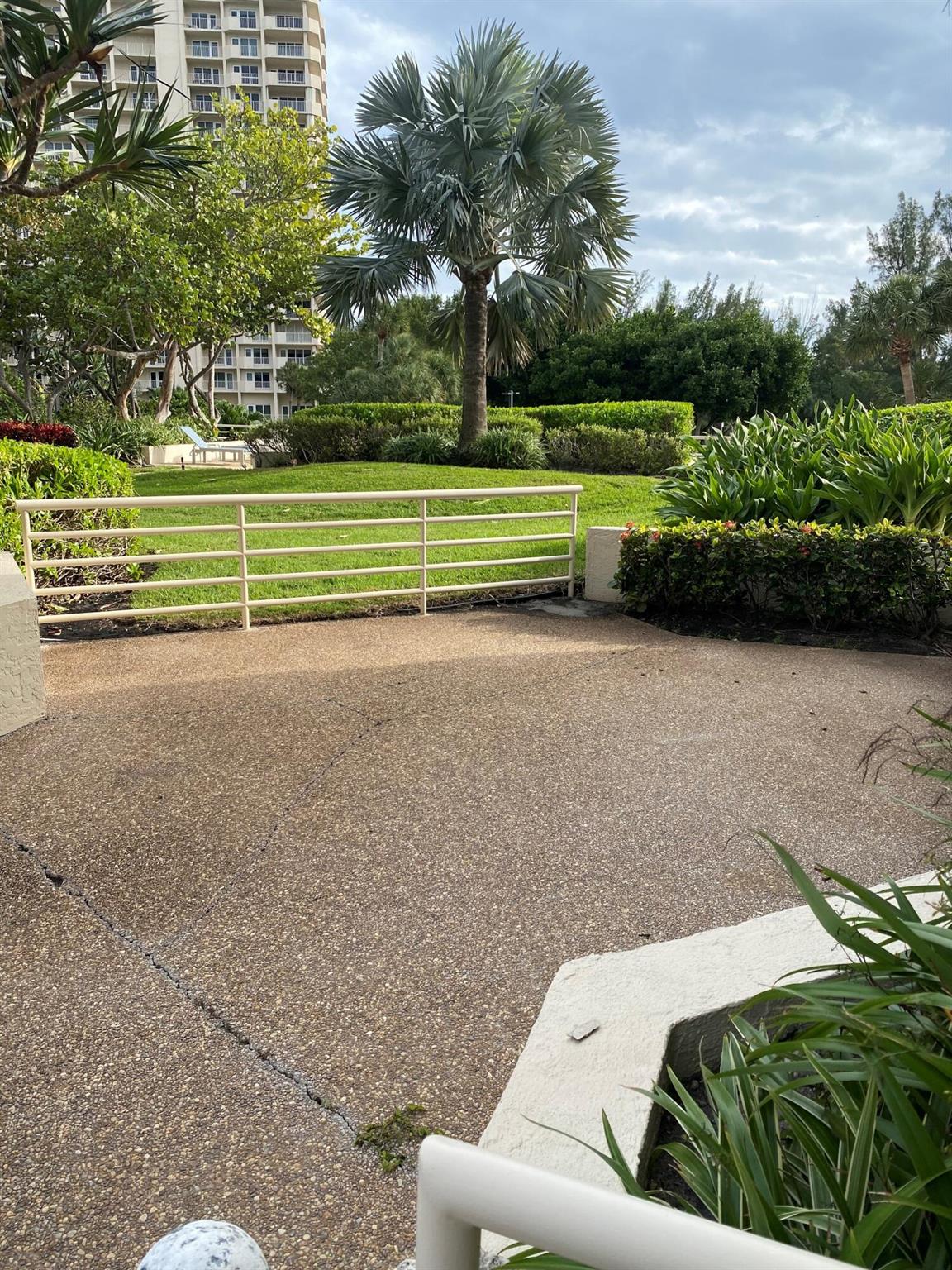 4101 N Ocean Boulevard 109