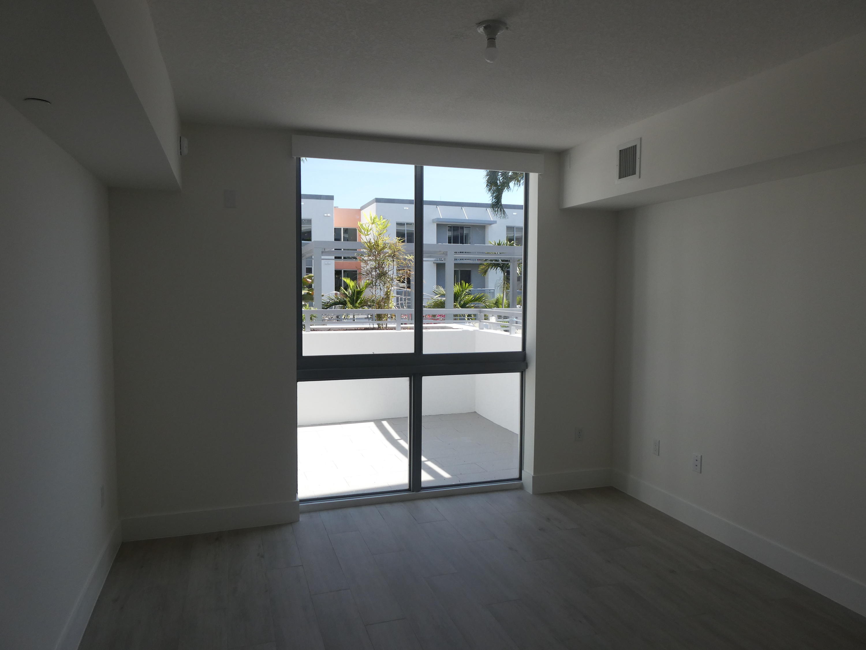 111 SE 1st Avenue 313